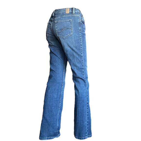 Maurices Y2K Taylor boot womens 1/2 SHORT 26” cotton bootcut jeans medium wash - Picture 4 of 8